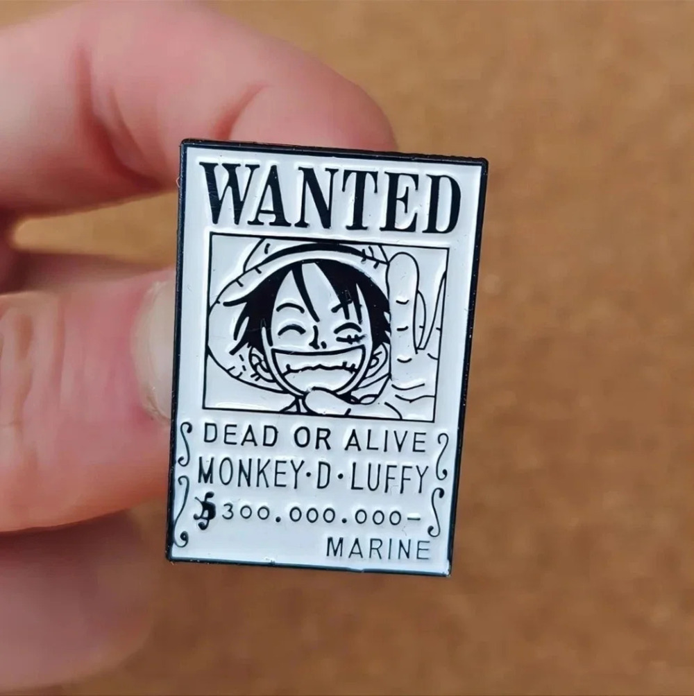 Wanted poster anime manga black white Luffy mangas enamel brooch pin accessories